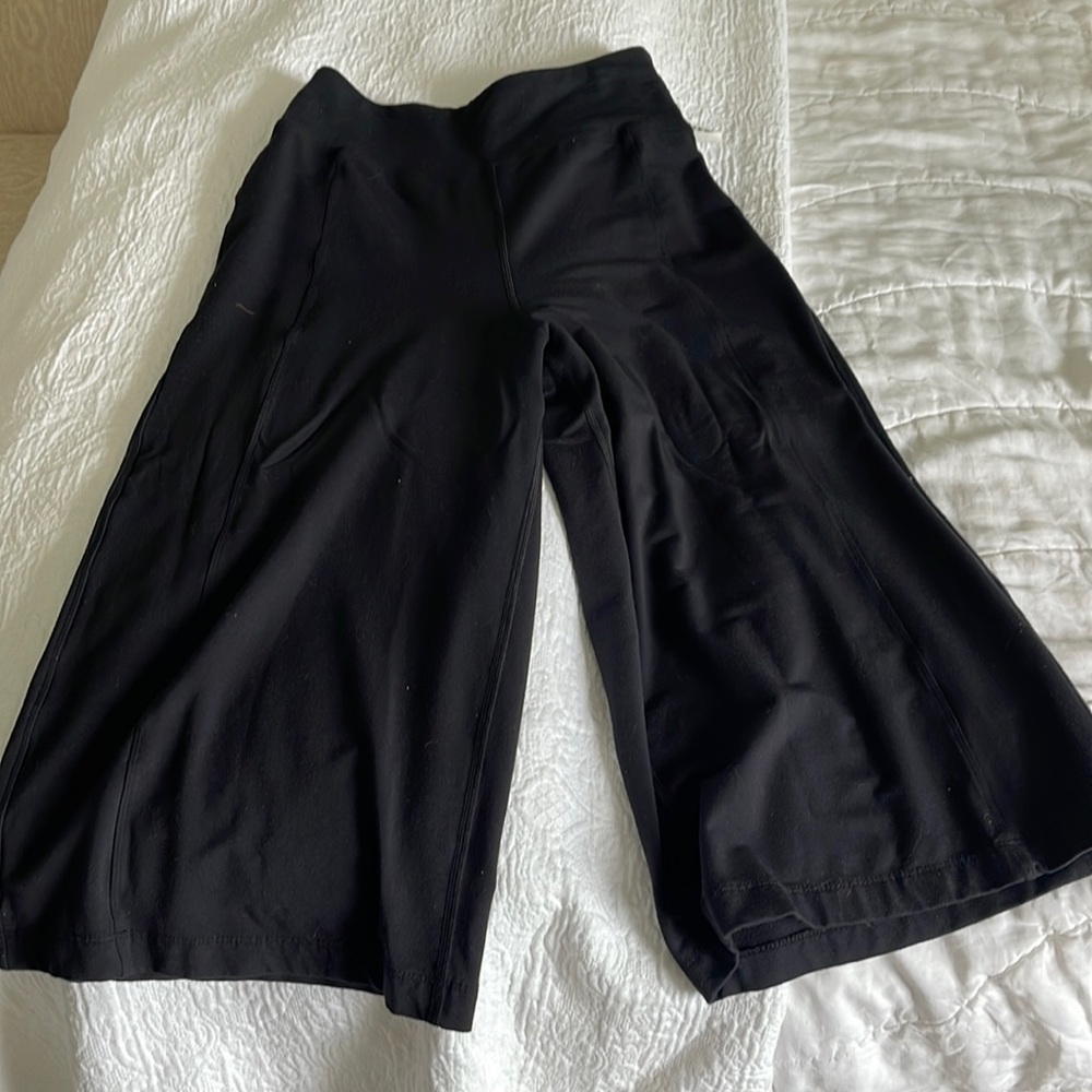 Flared crops Lululemon